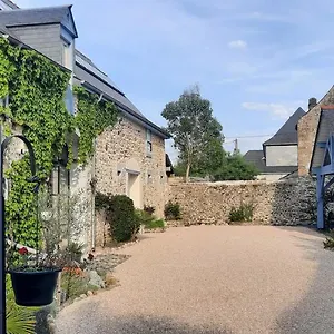 Bed & Breakfast La Ferme Aux Fleurs, Ossun