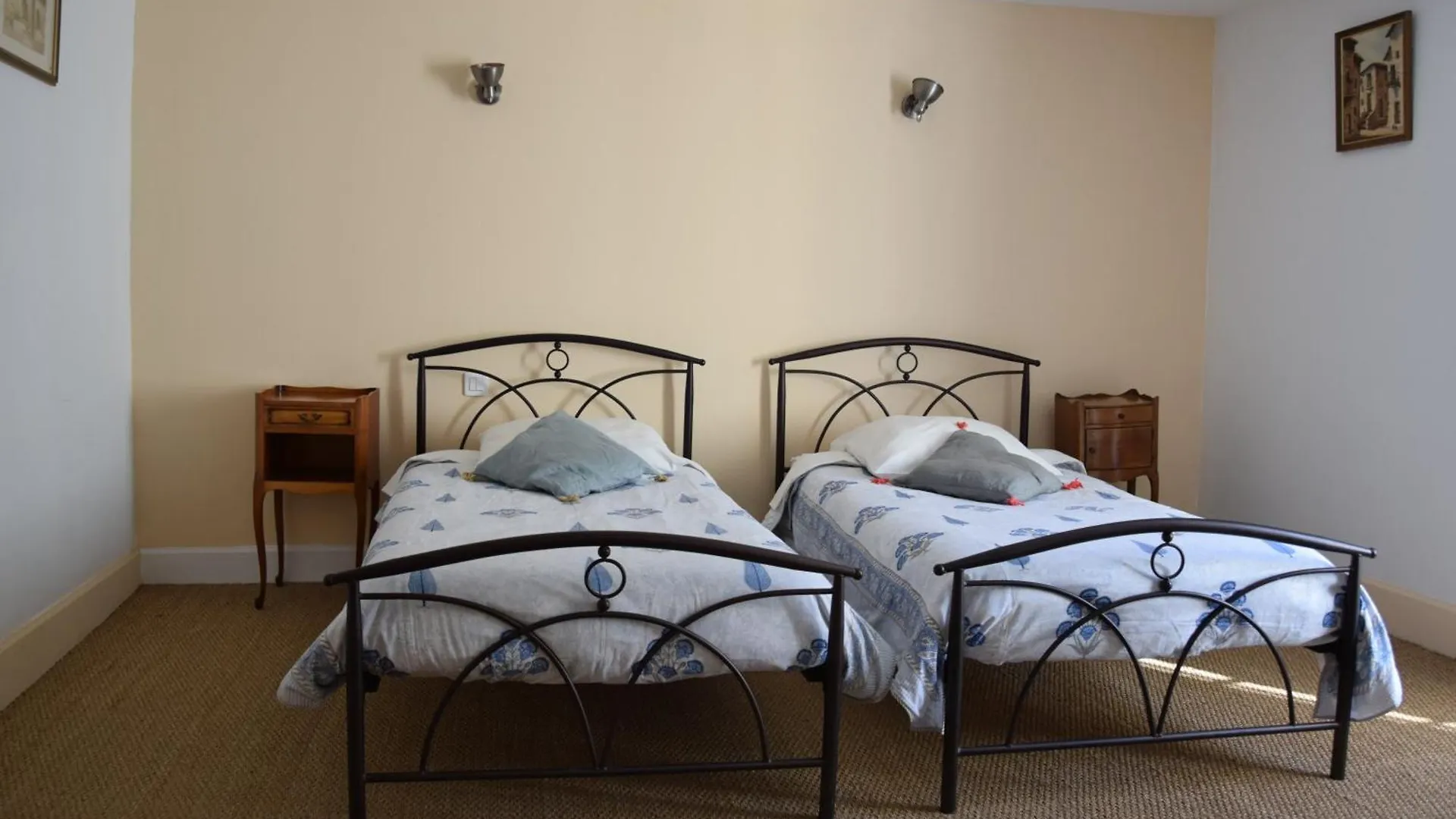 Le Jardin Secret Bed & Breakfast Saint-Antonin-Noble-Val France